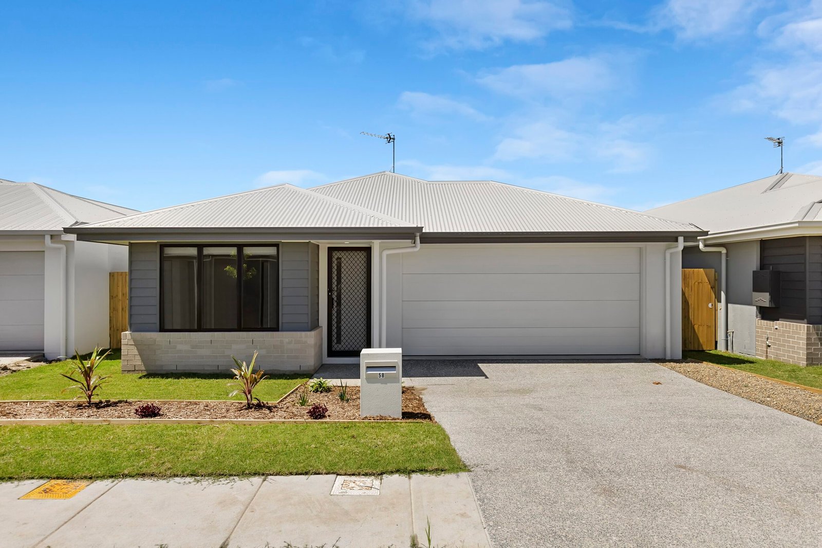 Tuscan Dover White 01